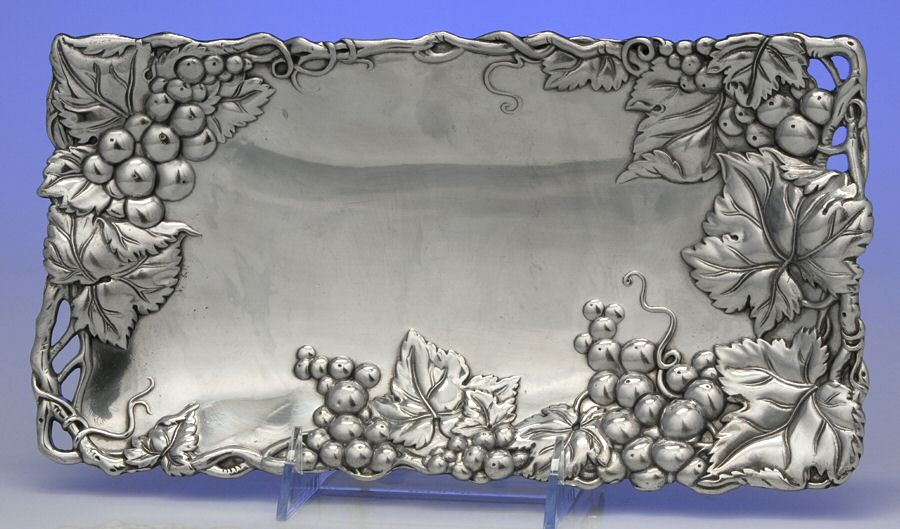 Grape (Aluminum, Hollowware) 11" Bread Tray by Arthur Court-1