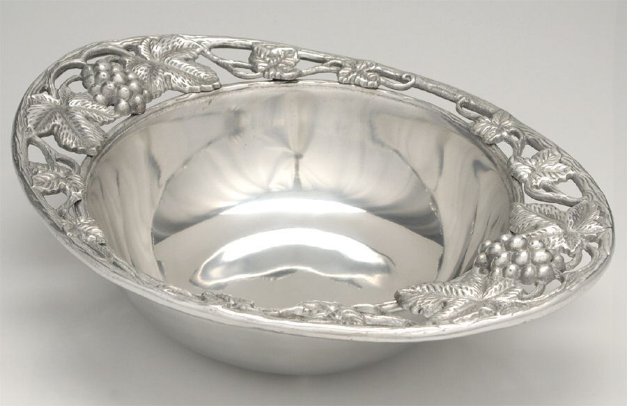 Grape (Aluminum, Hollowware) 15" Oval Bowl by Arthur Court-1