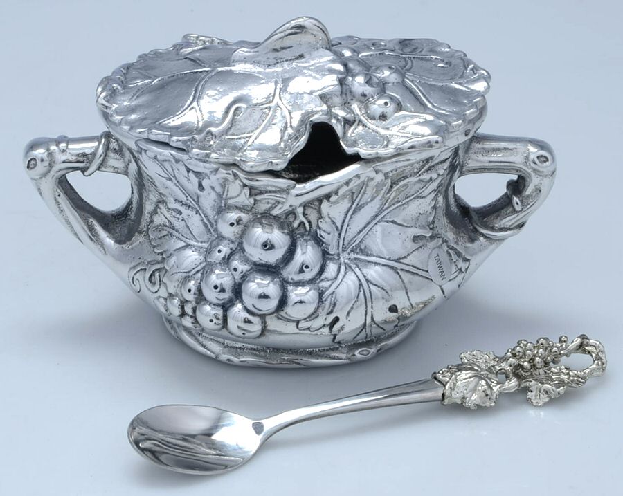 Grape (Aluminum, Hollowware) Sugar Bowl & Lid with Spoon by Arthur Court-1