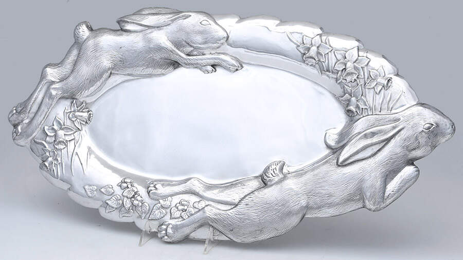 The Pintel Collection (Aluminum, Hollowware) 26" Oval Serving Platter by Alum Creations Inc-1