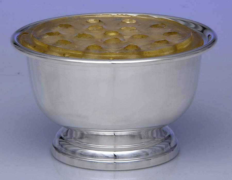 Silverplate Hollowware Round Silver Plate Centerpiece W/Flower Arranger by Baldwin Silverplate-1