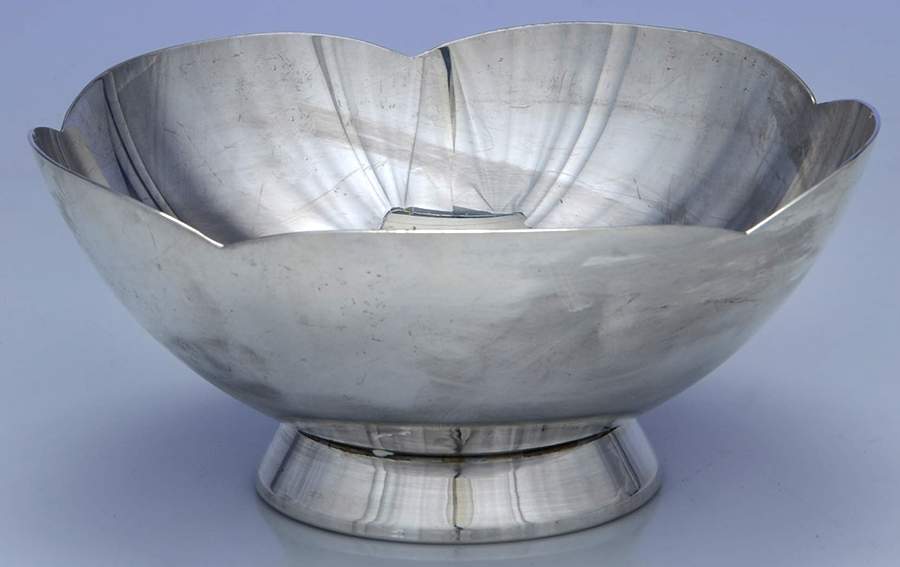 896 (Sterling, Hollowware) 7" Round Pedestal Bowl by J C Boardman & Co-1