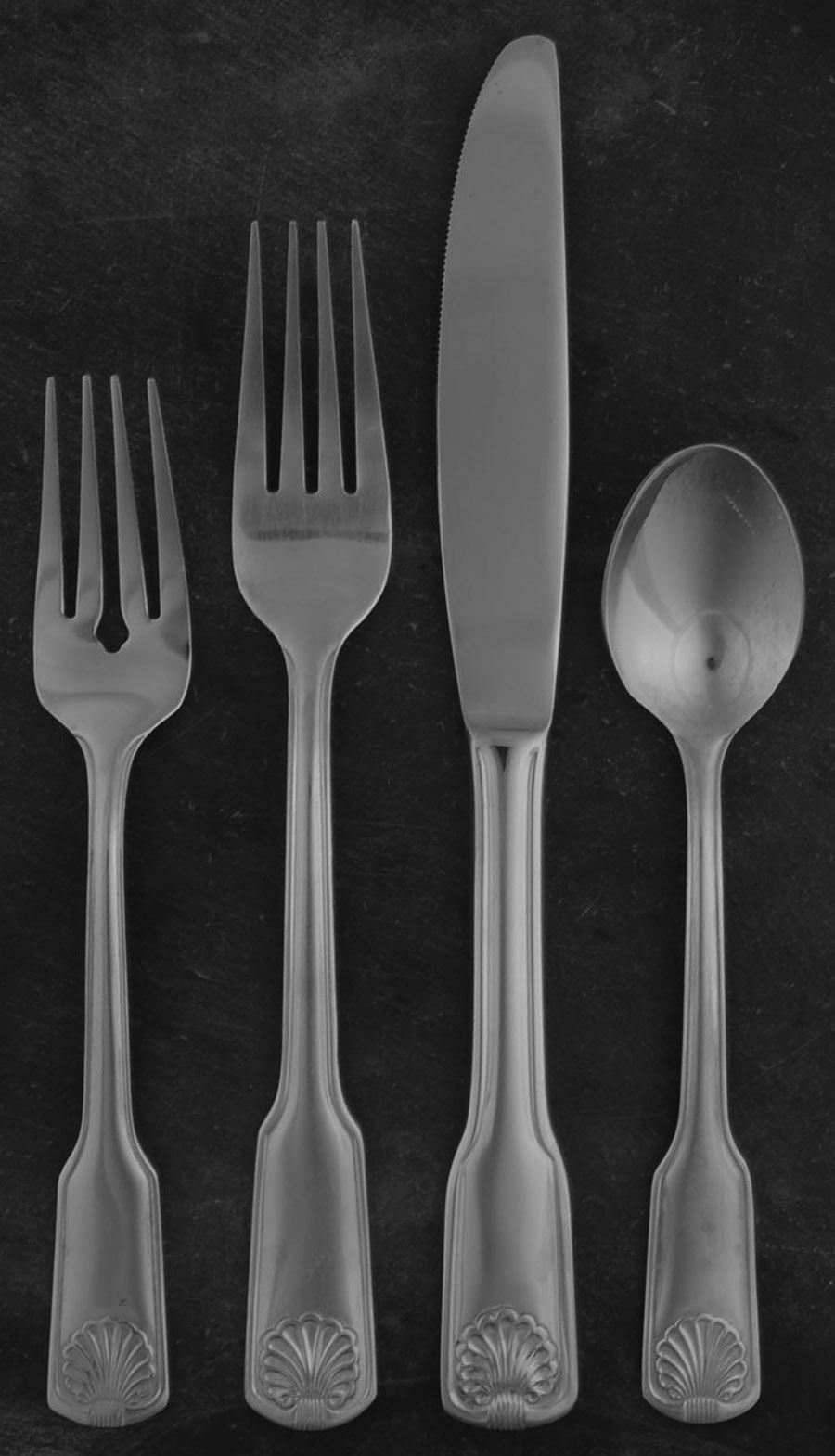 Shell (Stainless) 32  Piece Estate Set by Cambridge Silver-1