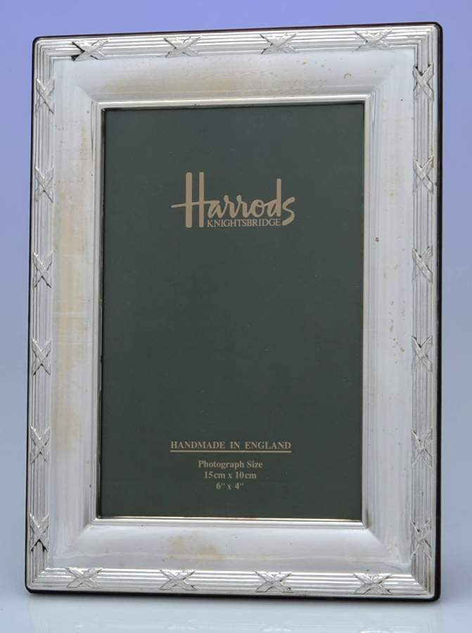 Sterling Hollowware Frame-Holds 4" X 6" by R. Carrs (England)-1