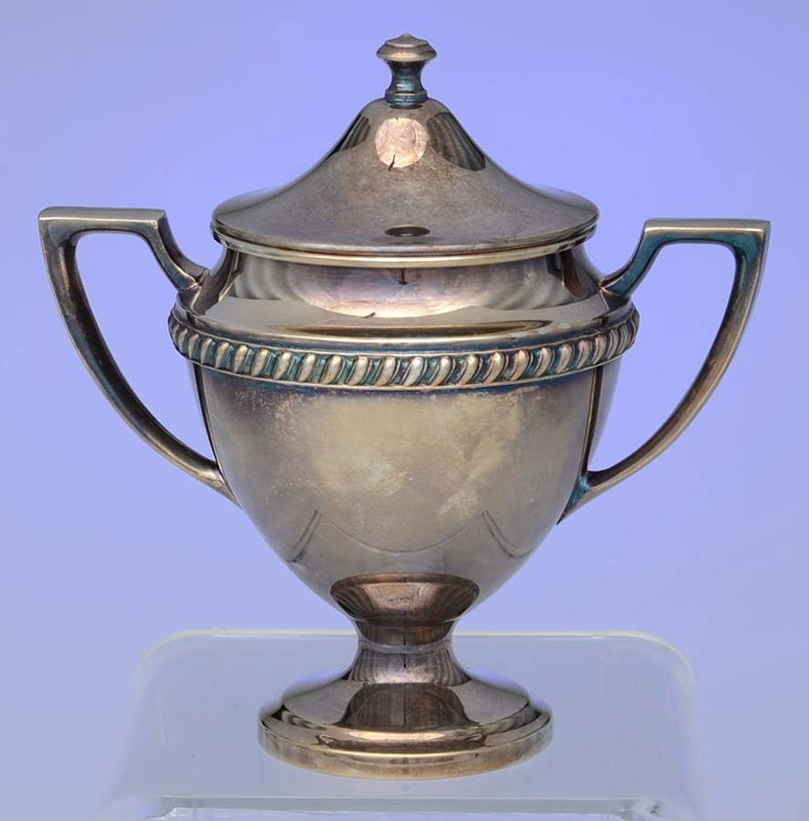 3150 (Silverplate, Hollowware) Sugar Bowl & Lid by Crescent Silverware-1