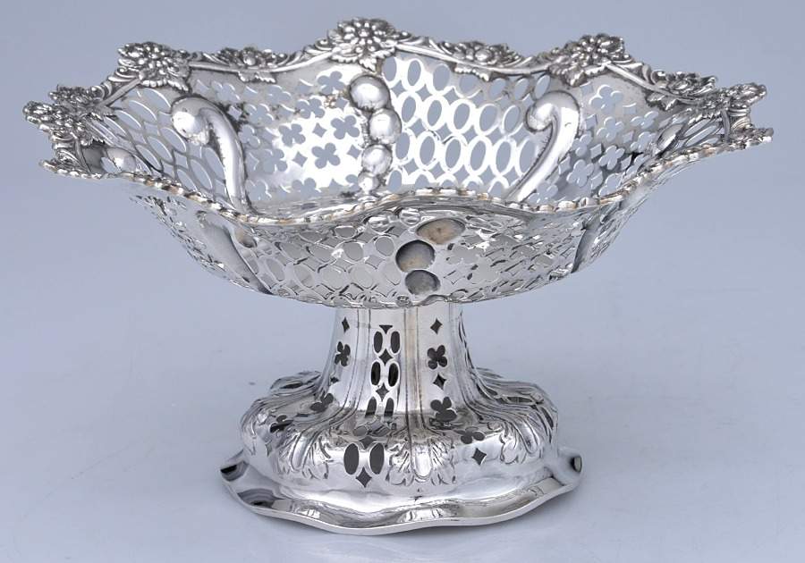 C0A1 (Sterling, Hollowware) 9" Round Pedestal Centerpiece by Charles Stuart Harris-1