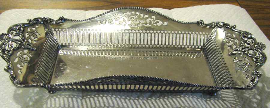 1070 (Silverplate, Hollowware) 13" Bread Tray by Derby Silver Company-1