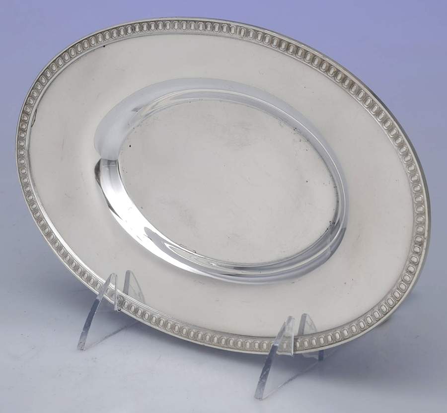 2033 (Silverplate, Hollowware) Underplate for Gravy Boat by Derby Silver Company-1
