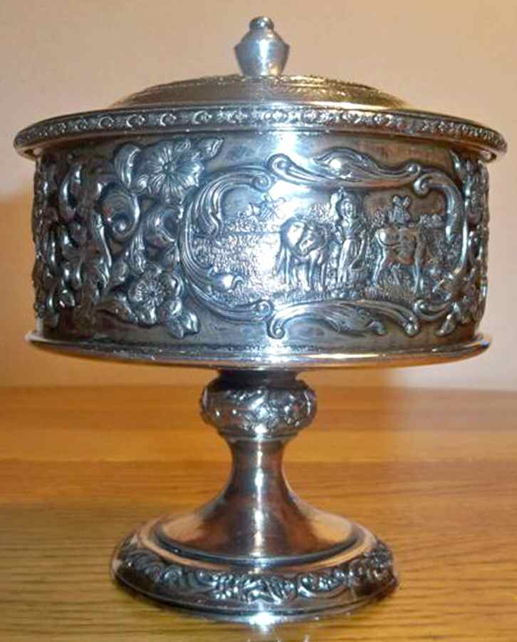 732 (Silverplate, Hollowware) Candy Dish with Lid by Derby Silver Company-1