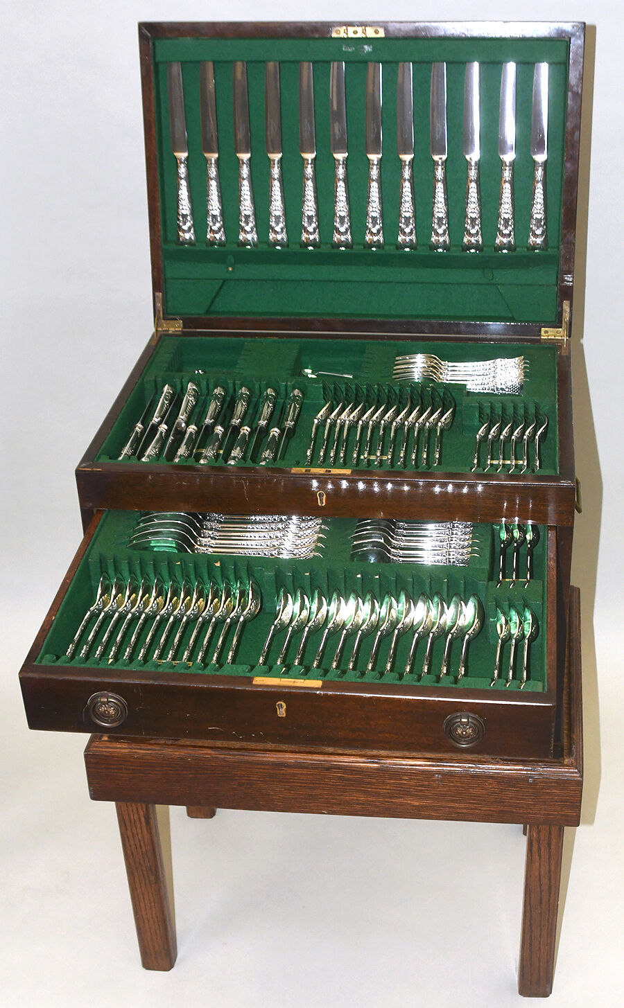 Coburg (Sterling) 194 Piece Estate Set with Chest by D & J Wellby Ltd-2
