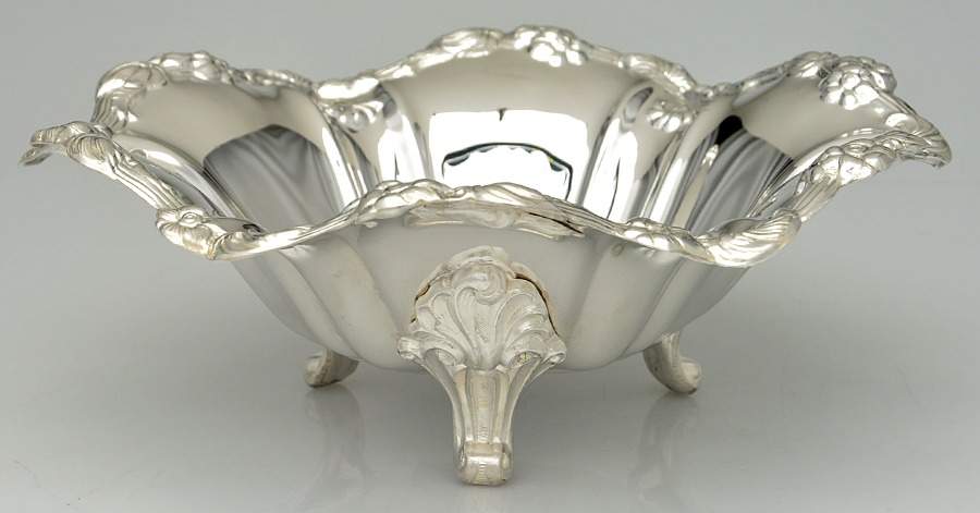 Silverplate Hollowware 11" Round Footed Centerpiece by Eton Silver-1