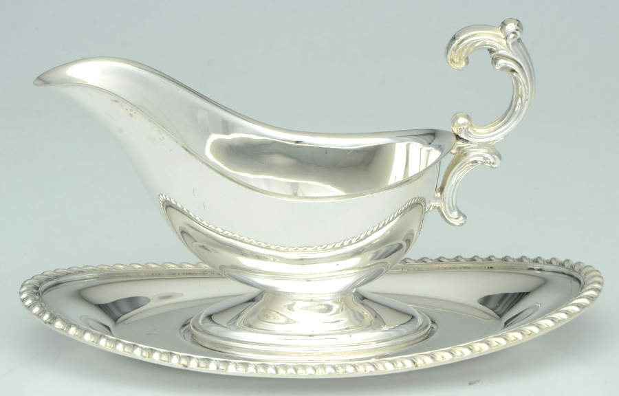 216 (Silverplate, Hollowware) Plated Gravy Boat & Underplate by English Silver Mfg Co.-1