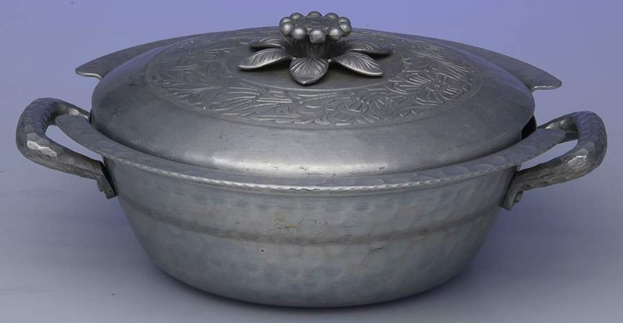Aluminum Hollowware Silverplate Round Covered Casserole by Everlast Metal-1