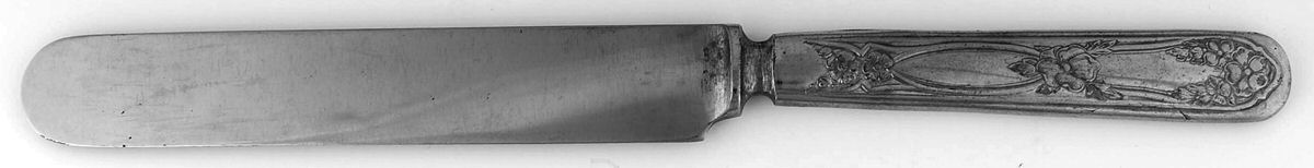 One (Silverplate) Blunt Solid Knife by Fairfield Plate-1