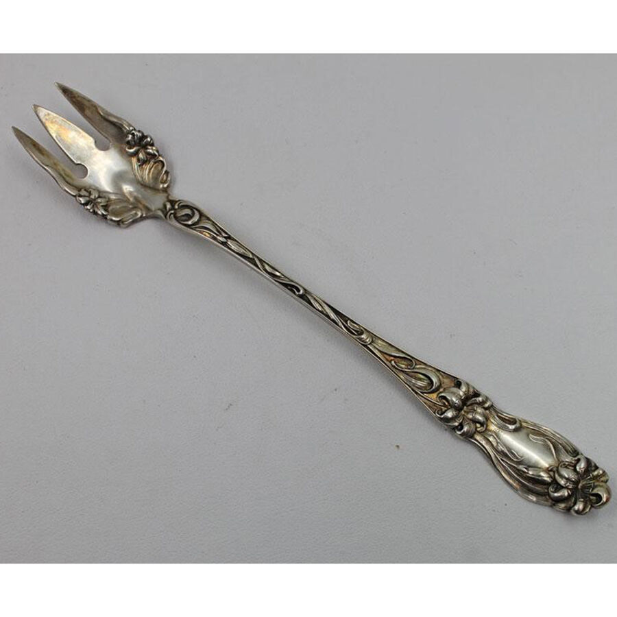 Lily-Floral (Sterling, 1910) Oyster Fork by Frank Whiting-1
