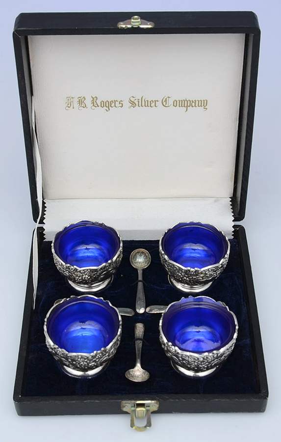 Silverplate Hollowware Individual Open Salt w/Cobalt Liner & Spoon - Set of 4 with Case by F B Rogers-1