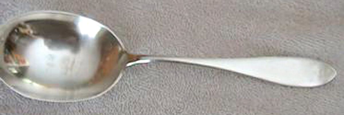 Martha Washington (Sterling, 1923, No Monos) Small Solid Berry/Casserole Spoon by Frank Smith-1
