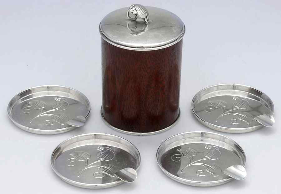 Woodlily (Sterling, 1945, Hollowware) Cigarette Set-Box wth 4 Ashtrays by Frank Smith-1
