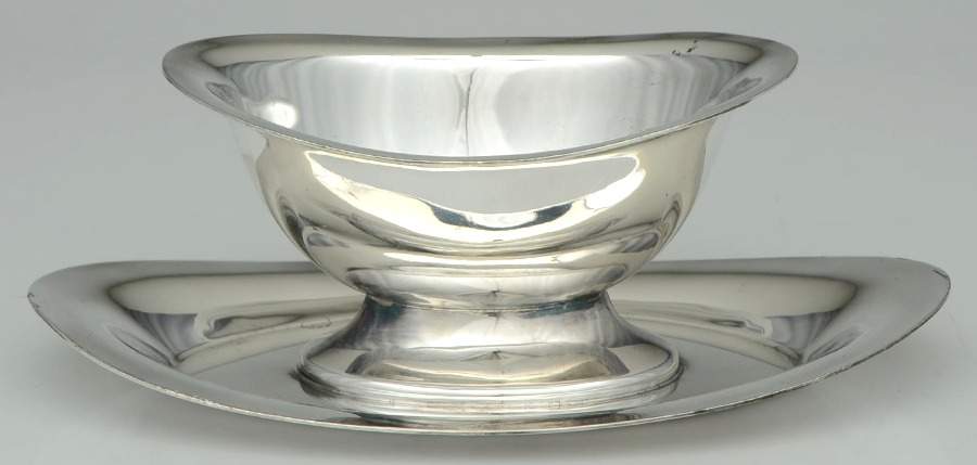 Old Boston (Silverplate, Hollowware) Plated Gravy Boat with Attached Underplate by Fisher Silversmiths-1