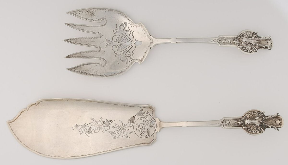 Saxon Stag (Coin, 1855) Large Solid, Bright Cut Fish Serving Set by Gorham Silver-1