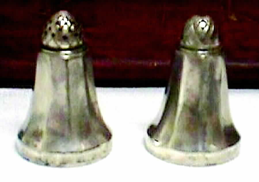 423A (Sterling, Hollowware) Salt and Pepper Set by Georg Jensen (Denmark)-1