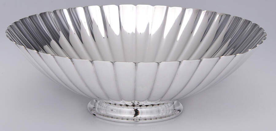 Bernadotte (Sterling, 1939, Hollowware) 9" Fruit Serving Bowl by Georg Jensen (Denmark)-1