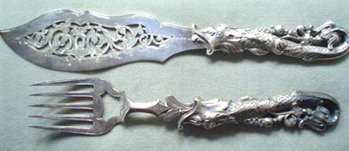 Gwq1  2 Piece Large Solid Fish Serving Set by William Gale-1