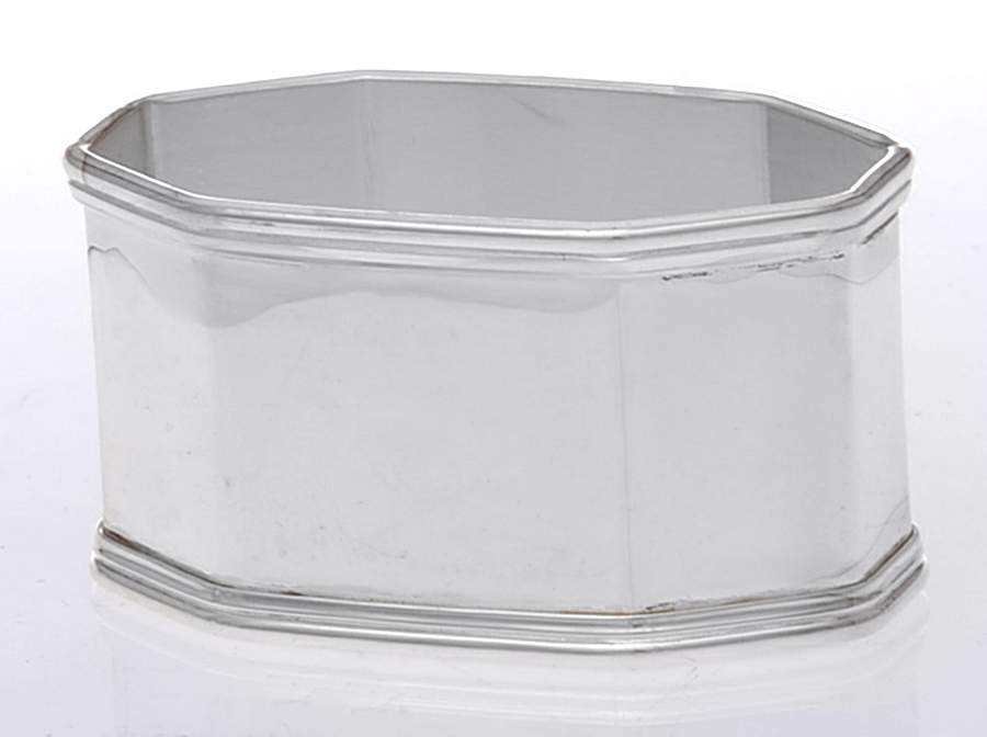 Silverplate Hollowware Napkin Ring by Greggio Argenterie-1