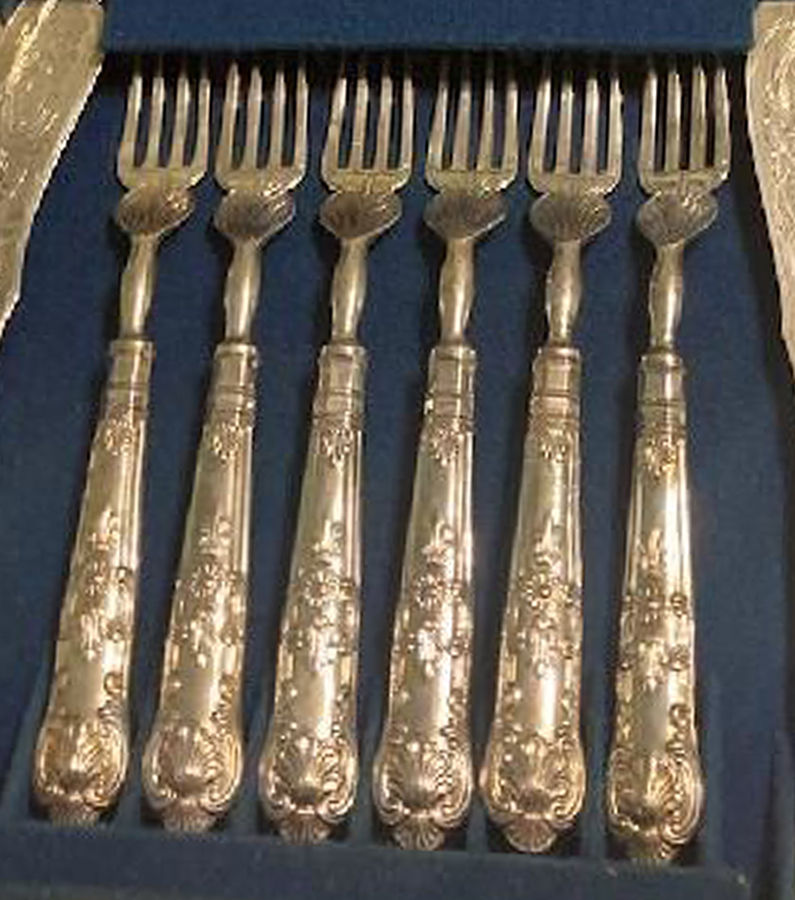 GGH3 (Sterling) Individual Fish Fork Hollow Handle Ind. Strl Tines by George Unite-1