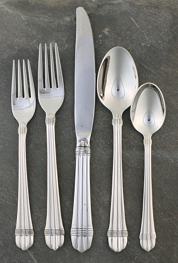 Odyssey (Stainless) 5 Piece Place Setting by Hampton Silversmiths-1