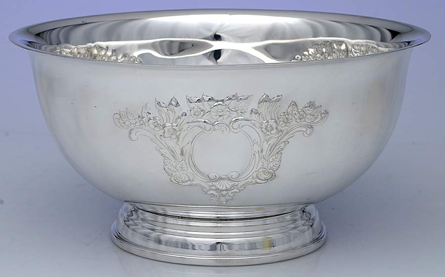 Silverplate Hollowware 10" Round Bowl by Hanson-1