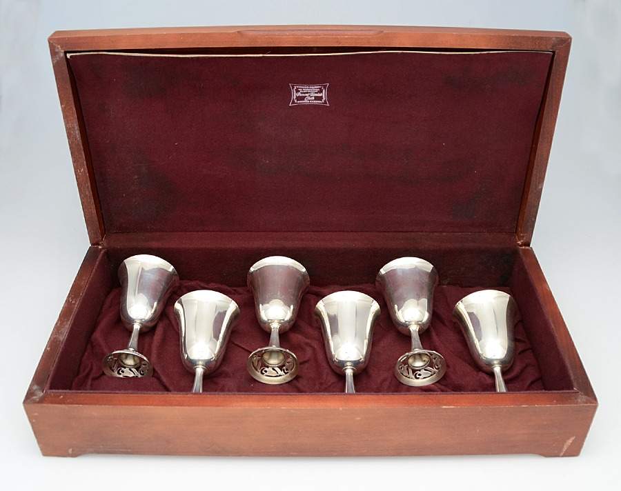 La Paglia Designed (Sterling, Hollowware) Water Goblet - Set of 6 with Wood Case by International Silver-1