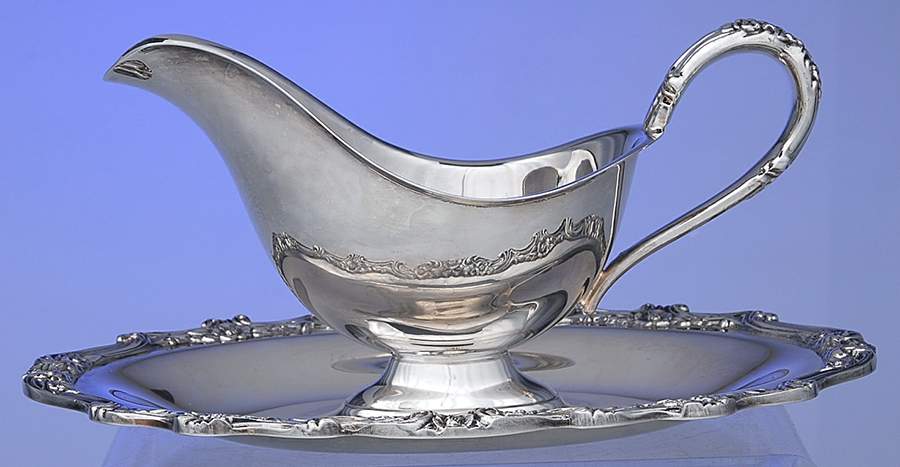 Countess (Silverplate, Hollowware) Plated Gravy Boat with Attached Underplate by International Silver-1