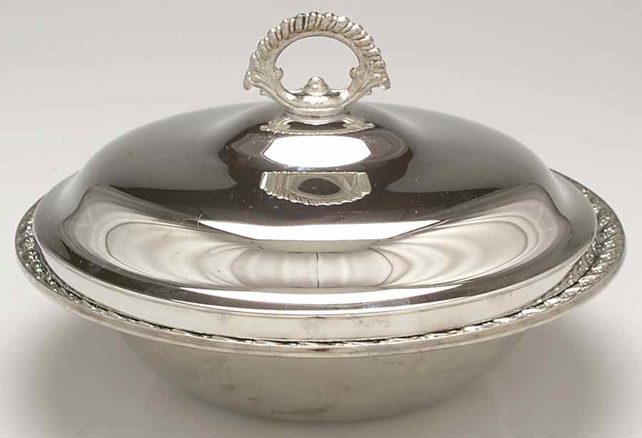 Spring Flower (Silverplate, Hollowware) 1.5 Qt Round Covered Casserole by International Silver-1