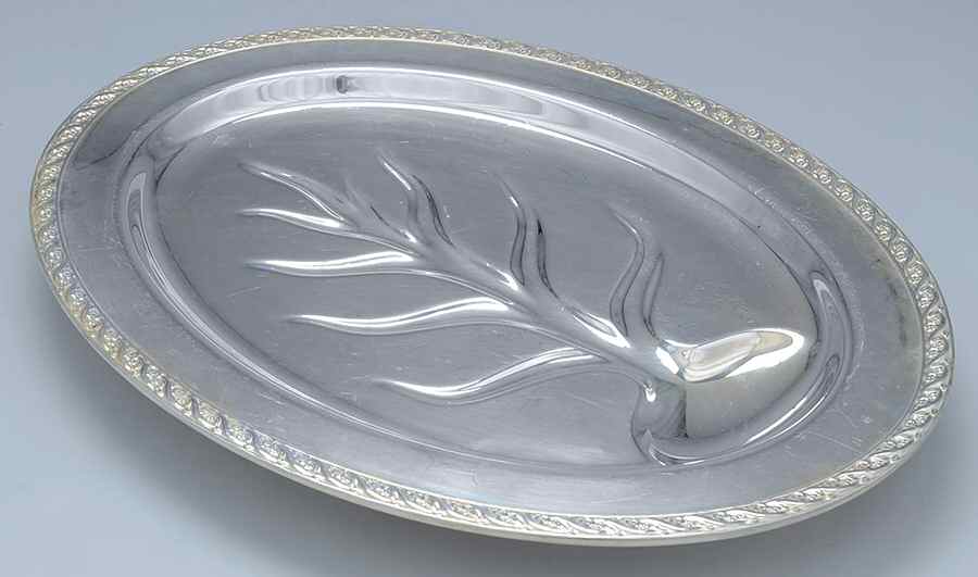 Spring Flower (Silverplate, Hollowware) Small Plated Footed Meat Platter with Well by International Silver-1