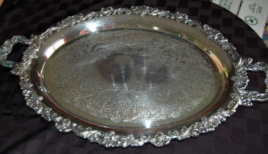 English Scroll (Silverplate, Hollowware) Large Silverplate Waiter Tray by International Silver-1