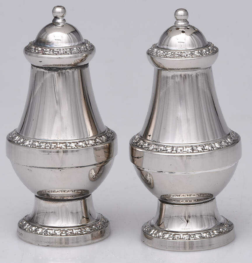 IAN1 (Silverplate, Hollowware) Salt and Pepper Set by Ianthe (England)-1