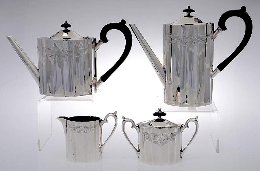Colonial Classic (Plated, Hollowware) (4 Piece) Silverplate Tea Set by Lunt Silver-1