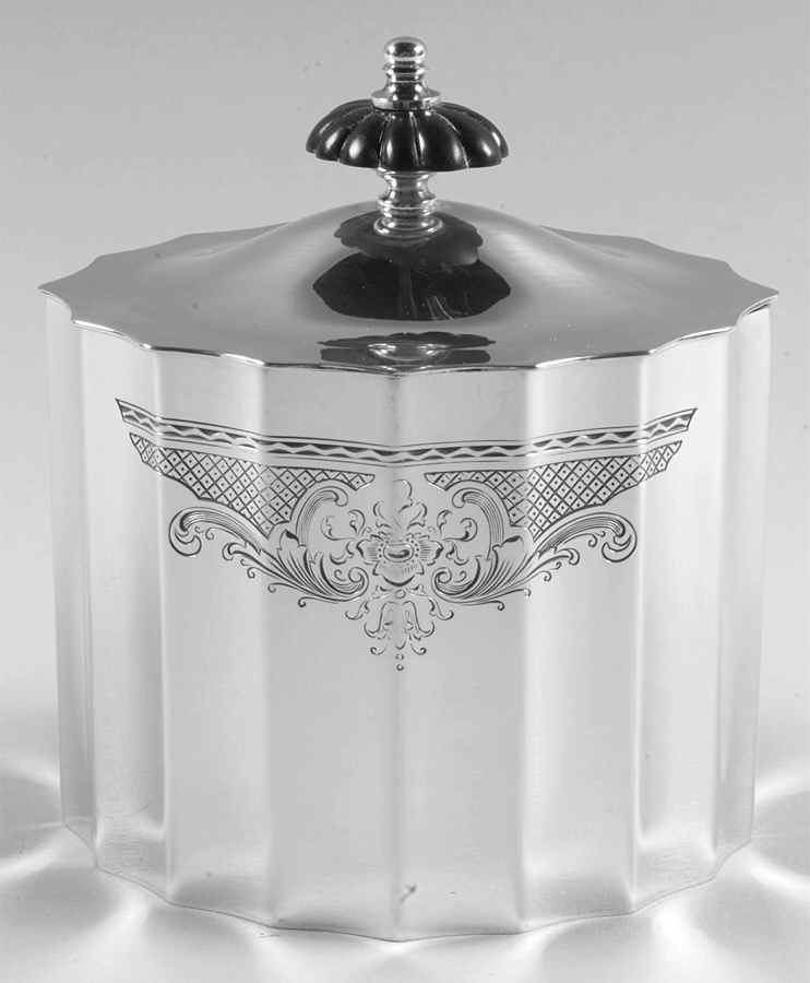 Colonial Classic (Plated, Hollowware) Waste Bowl/Candy Box & Lid by Lunt Silver-1