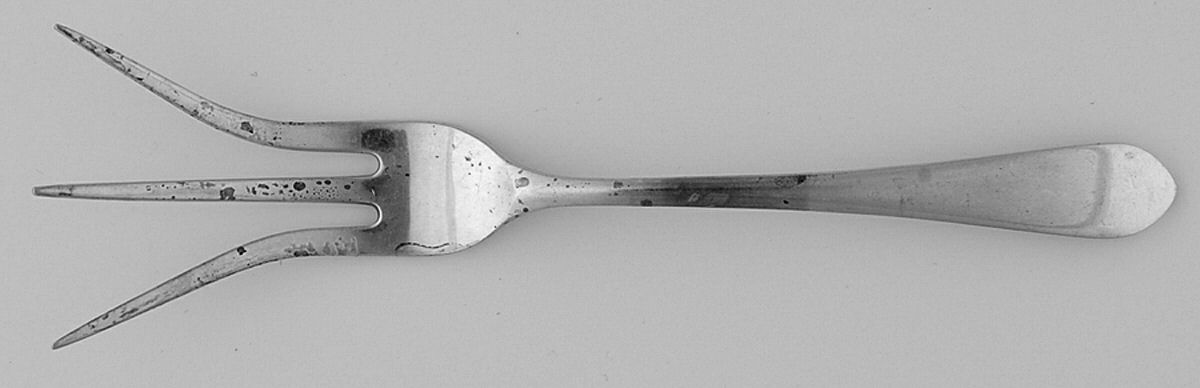 Early American-Plain (Sterling, 1926) Lemon Fork by Lunt Silver-1