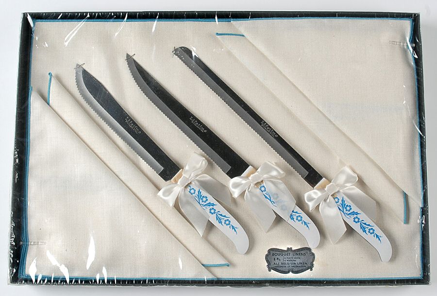 Cornflower Blue 3 Piece Knife & 8 Piece Linen Set by Corning Corelle-1