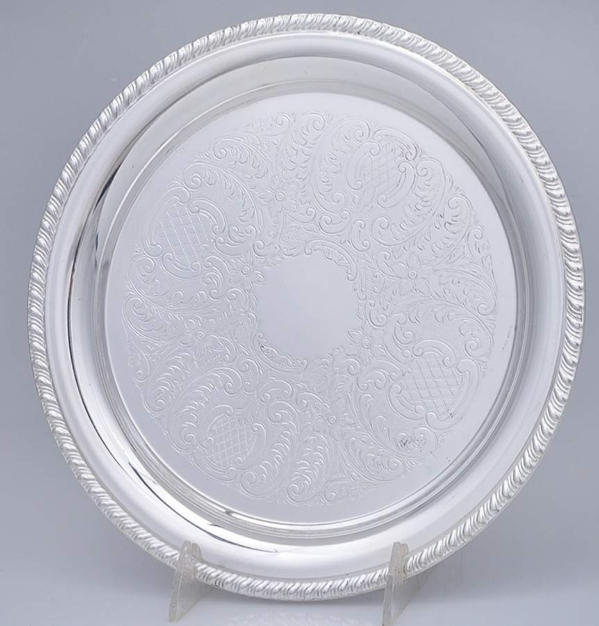 LEO15 (Silverplate, Hollowware) 10" Round Tray by Leonard Silver Mfg Co-1