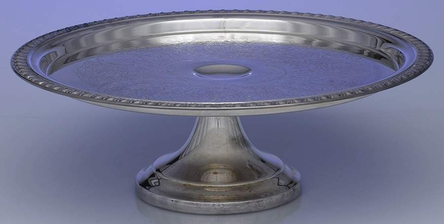 LEO15 (Silverplate, Hollowware) 12" Diameter Pedestal Cake Stand by Leonard Silver Mfg Co-1
