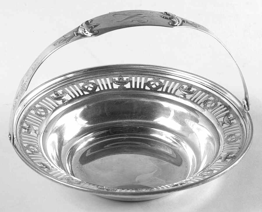 Adam (Sterling, Hollowware) Sterling Handled Bon Bon by Matthews -1