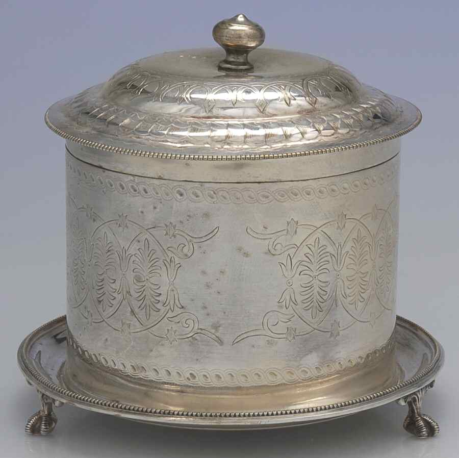 Silverplate Hollowware Biscuit Box with Hinged Lid by Mappin Brothers-1
