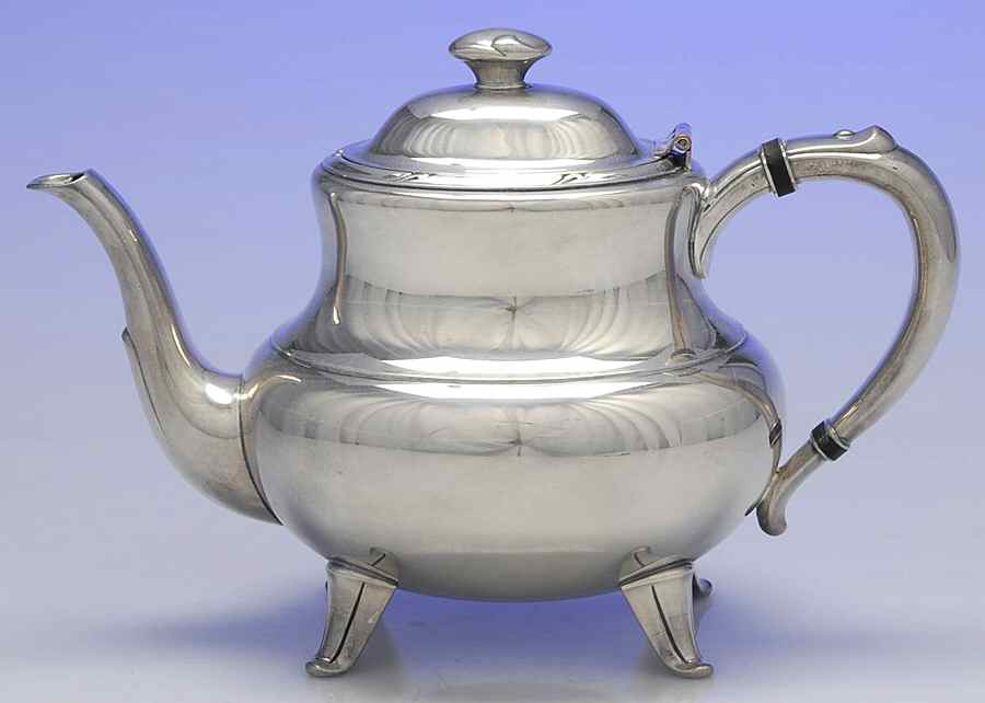 Croydon (Silverplate, Hollowware) Teapot by Oneida Silver-1