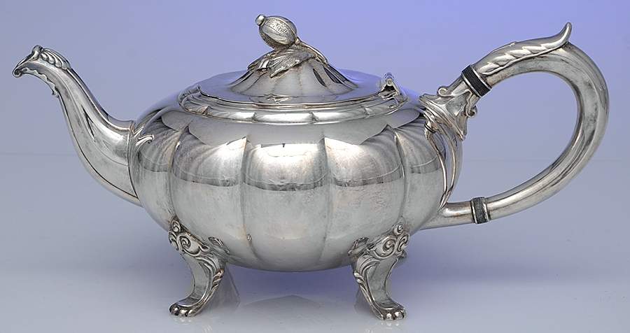 Melon-Plain (Silverplate, Hollowware) Tea Pot by Oneida Silver-1