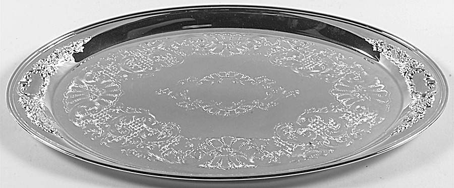 Castle Court (Silverplate, Hollowware) 19" Oval Serving Platter by Oneida Silver-1