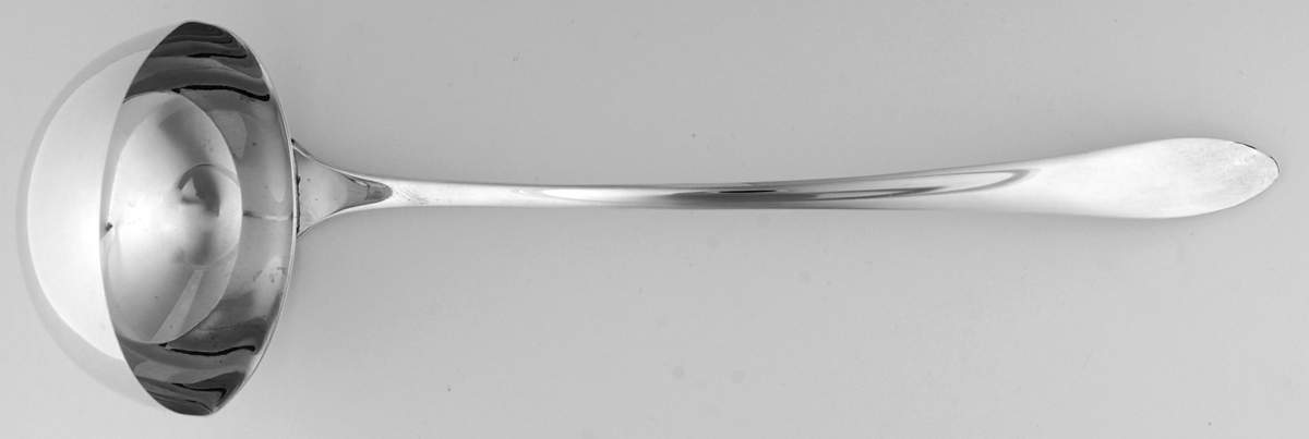 Castle Court (Silverplate, Hollowware) Tureen Ladle by Oneida Silver-1
