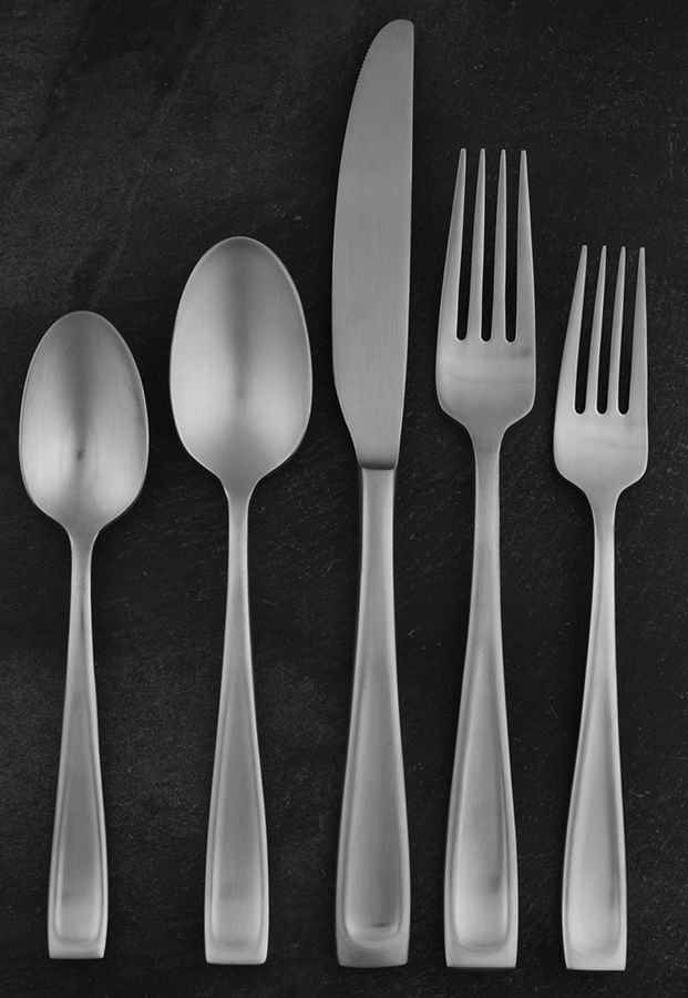 Satin Moda (Stainless) 5 Piece Place Setting by Oneida Silver-1